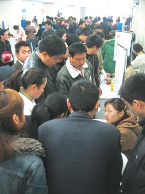 下岗职I可以不交社像(退休金会少吗)